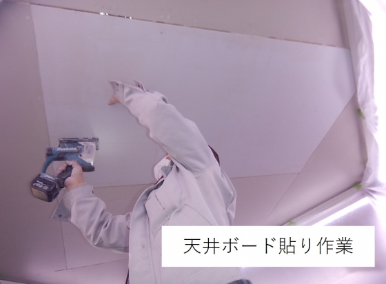 東京近郊某薬局 全熱交換器 新設工事